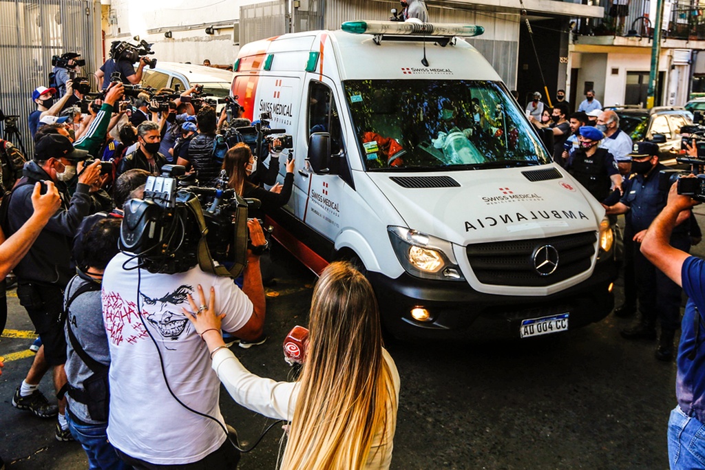 Μαραντόνα: Σε κλινική αποτοξίνωσης απ’ το αλκοόλ! (Photos)