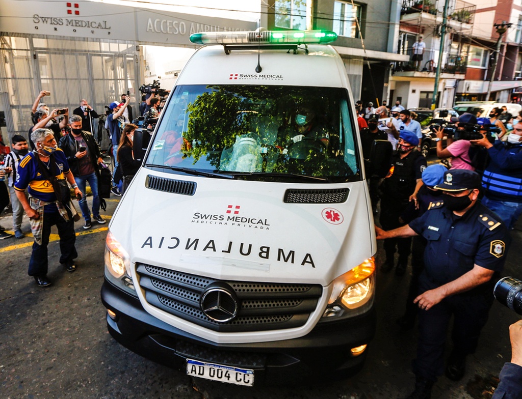 Μαραντόνα: Σε κλινική αποτοξίνωσης απ’ το αλκοόλ! (Photos)