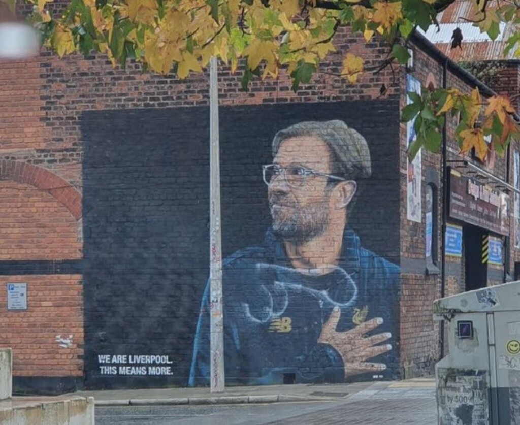 Λίβερπουλ: Βανδάλισαν το γκράφιτι του Γιούργκεν Κλοπ (photos)