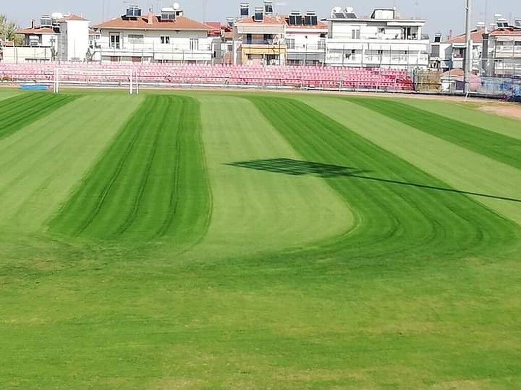 Βέροια: «Χαλί» ο αγωνιστικός χώρος στο δημοτικό στάδιο (photos)