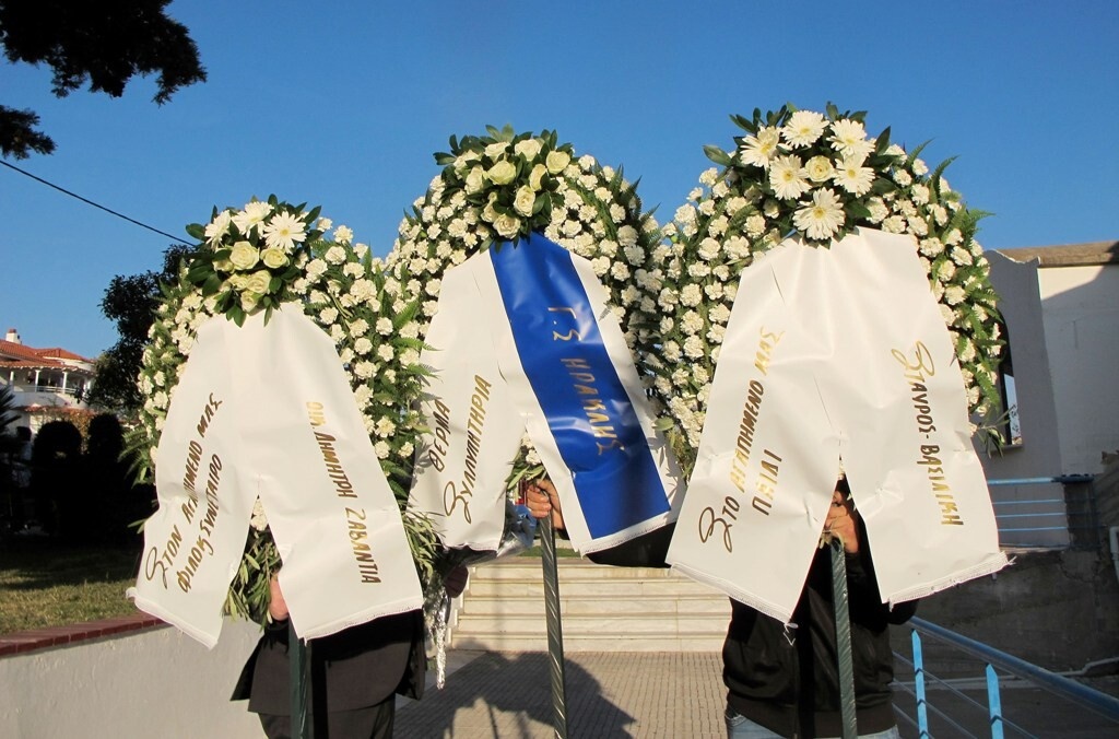 Παύλος Δήμου: Ράγισαν καρδιές στο τελευταίο «αντίο» (photos)