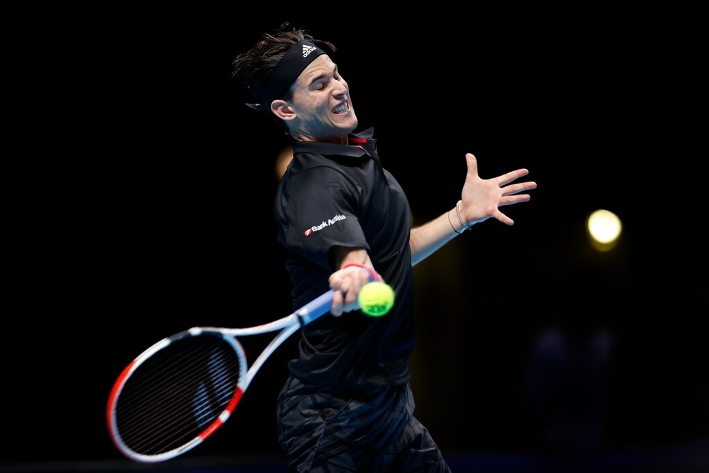 Στέφανος Τσιτσιπάς: Πρεμιέρα με το… αριστερό στο ATP Finals (photos+video)