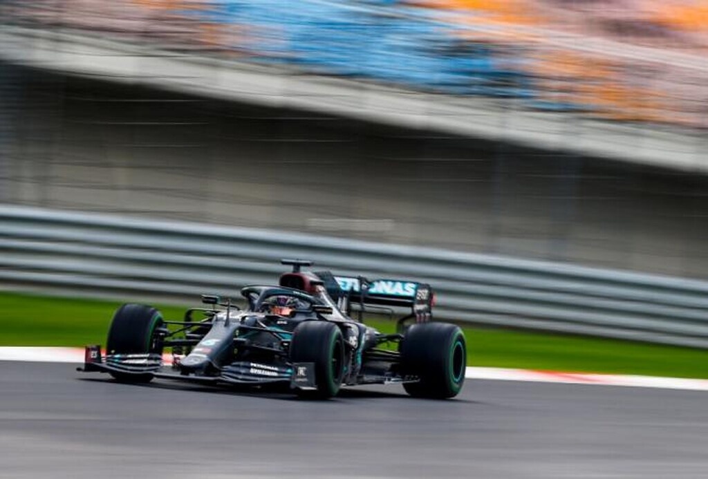 Formula 1: Έγραψε ιστορία ο μυθικός Χάμιλτον (video+photos)