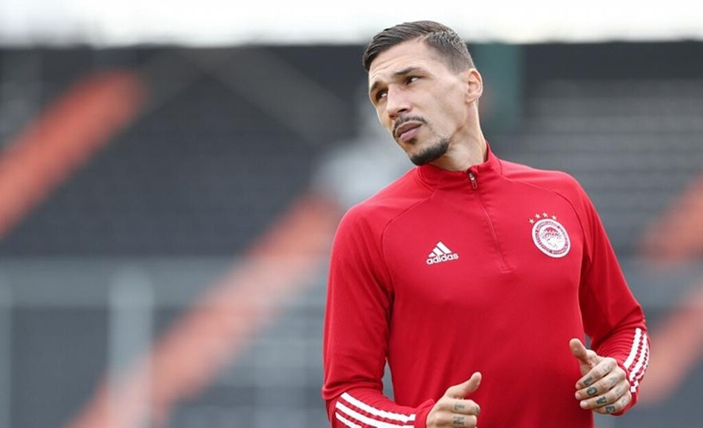 Ολυμπιακός: Προλαβαίνει το ντέρμπι ο Χολέμπας