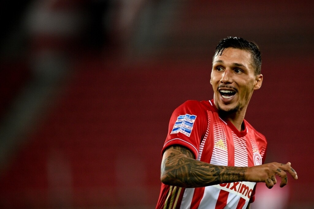 Ολυμπιακός: Προλαβαίνει το ντέρμπι ο Χολέμπας