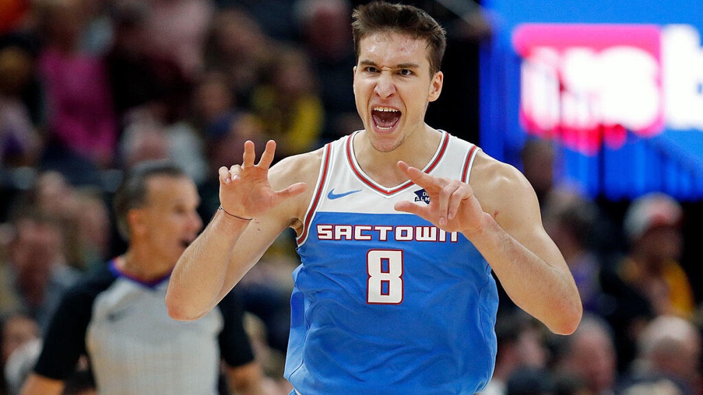 NBA: Διπλή «βόμβα» από Μπακς (photos+videos)