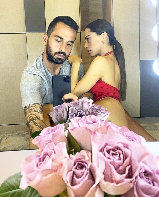 Η ερωτική εξομολόγηση Έλληνα ποδοσφαιριστή για την επέτειο σχέσης με τη σύντροφό του