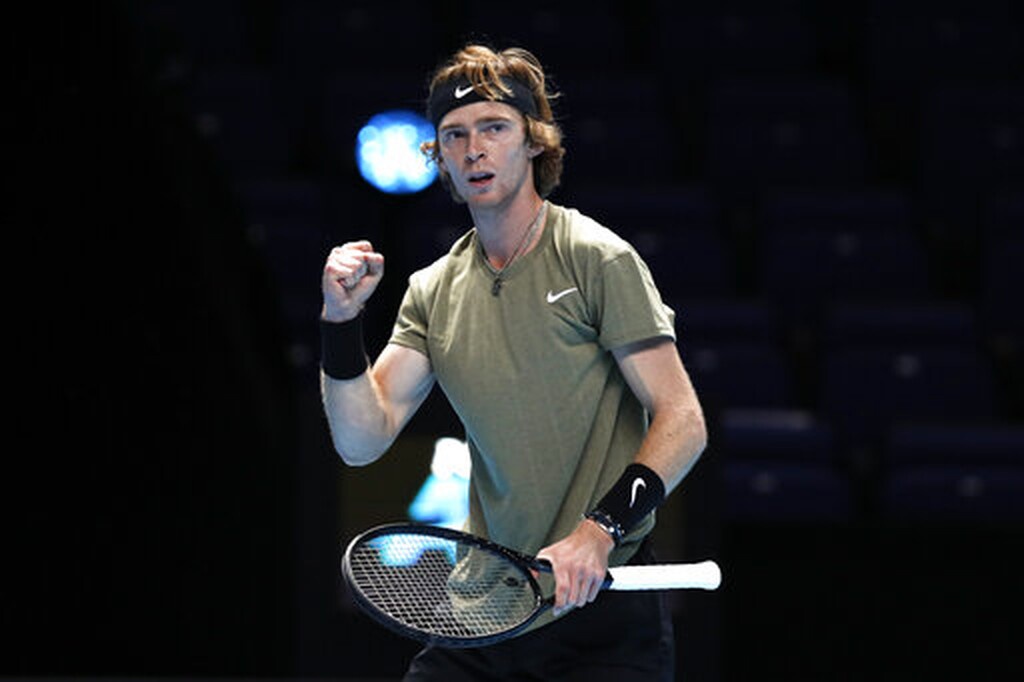 ATP Finals: «Αντίο» με «ψηλά το κεφάλι» είπε ο Ρούμπλεφ (video+photos)