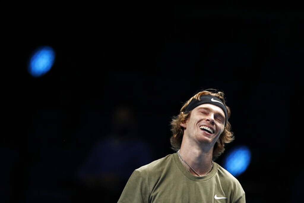 ATP Finals: «Αντίο» με «ψηλά το κεφάλι» είπε ο Ρούμπλεφ (video+photos)