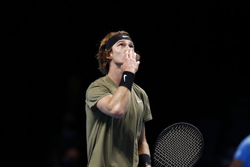 ATP Finals: «Αντίο» με «ψηλά το κεφάλι» είπε ο Ρούμπλεφ (video+photos)