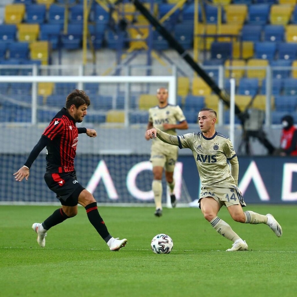 Πεντάρα και κορυφή η Φενέρ με όργια του Πέλκα! (photos)