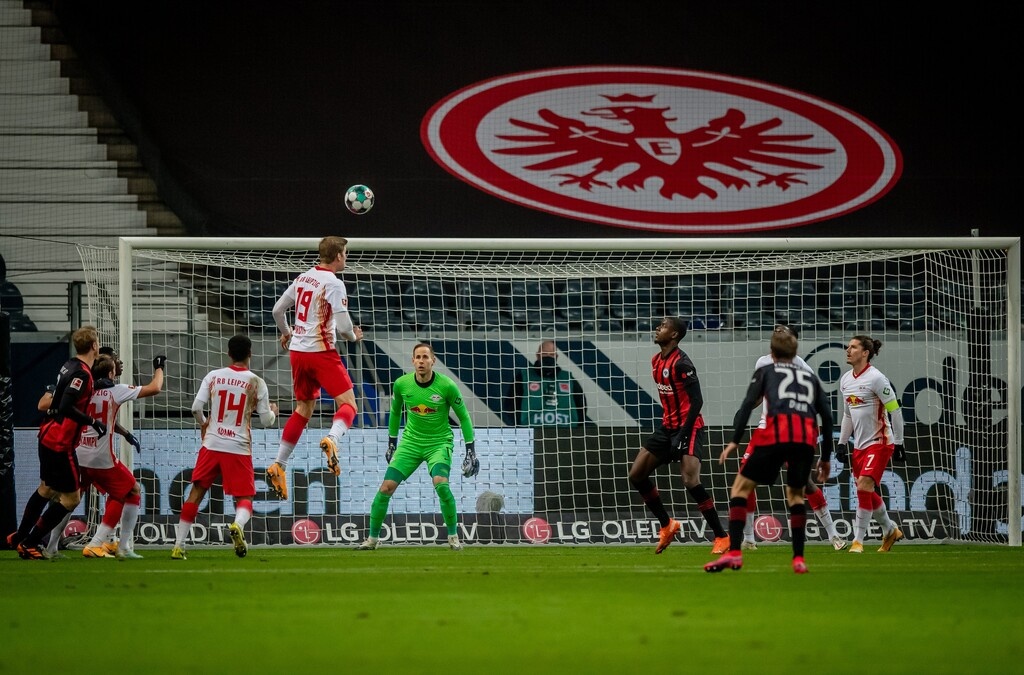 Eredivisie: Στον Παυλίδη η ελληνική «μάχη» με Γιακουμάκη (video)