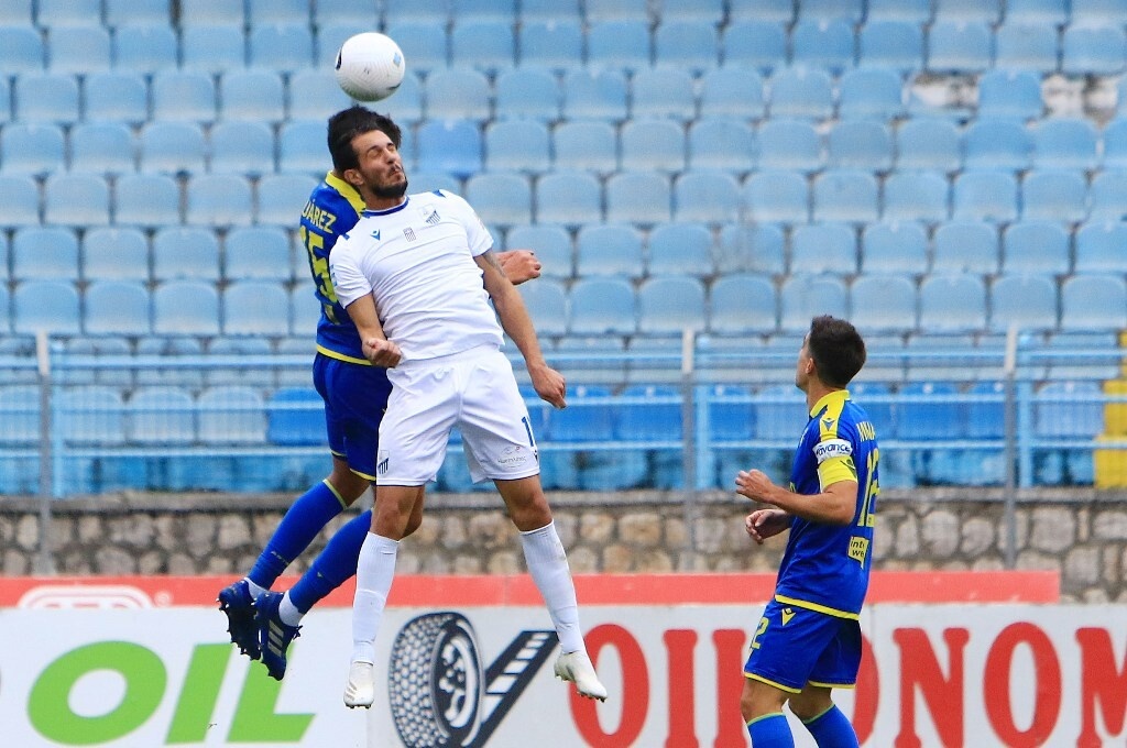 Λαμία - Αστέρας Τρίπολης: Η διαμαρτυρία πριν την σέντρα (photos+video)