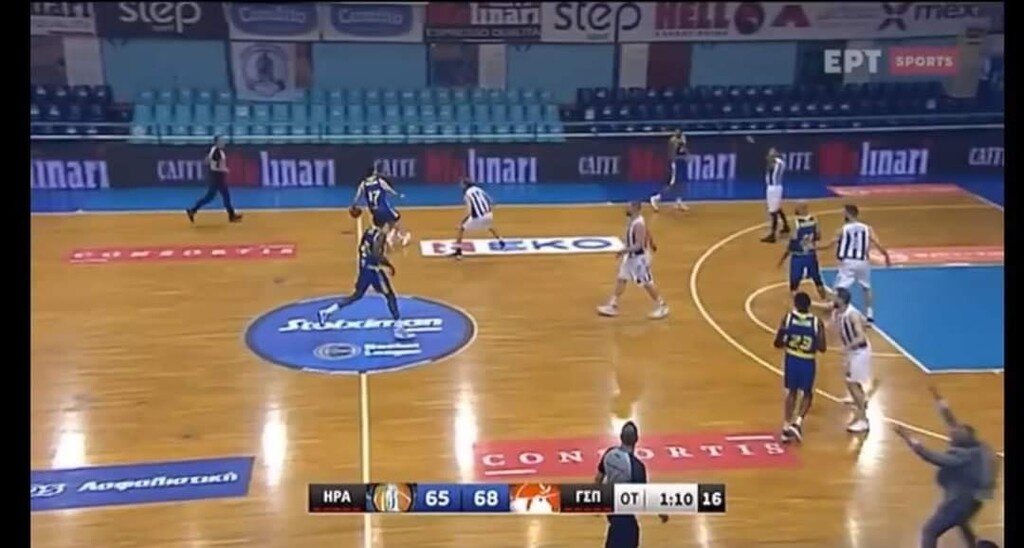 Ηρακλής - Περιστέρι: Η φωτογραφία που δικαιώνει τους διαιτητές (photos)