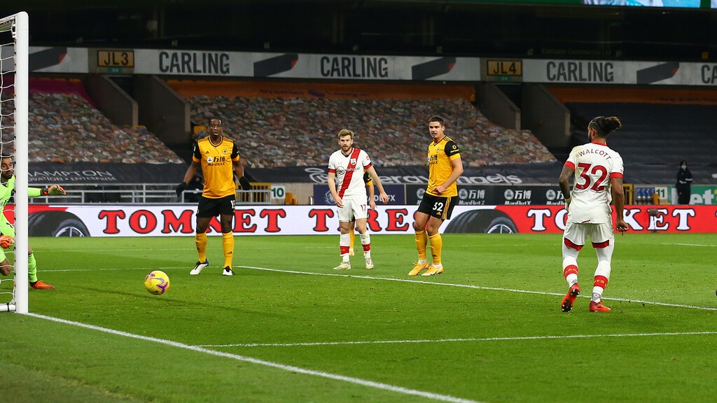 Premier League: Οι «Λύκοι» φρέναραν τους «Άγιους» (photos)