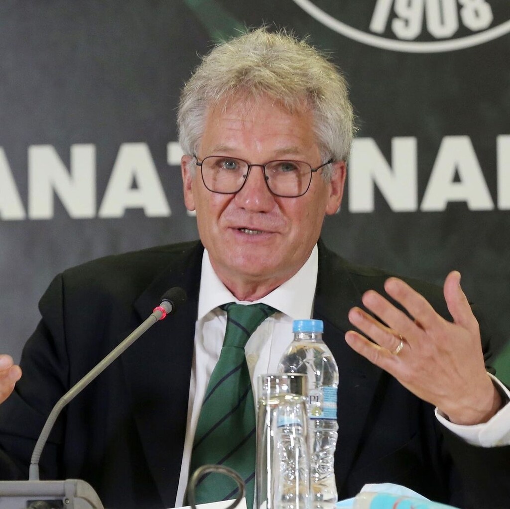 Παναθηναϊκός: Μηνύματα Μπόλονι, «δεν πέρασα τα 60 για να ξεφτιλίζομαι» (photos)
