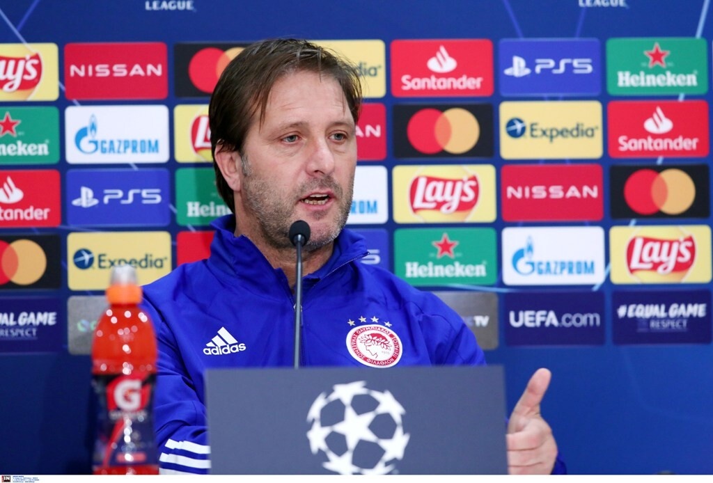 Ολυμπιακός-Μάντσεστερ Σίτι: Έξαλλος με τις συνθήκες στις εθνικές ο Μαρτίνς (photos)