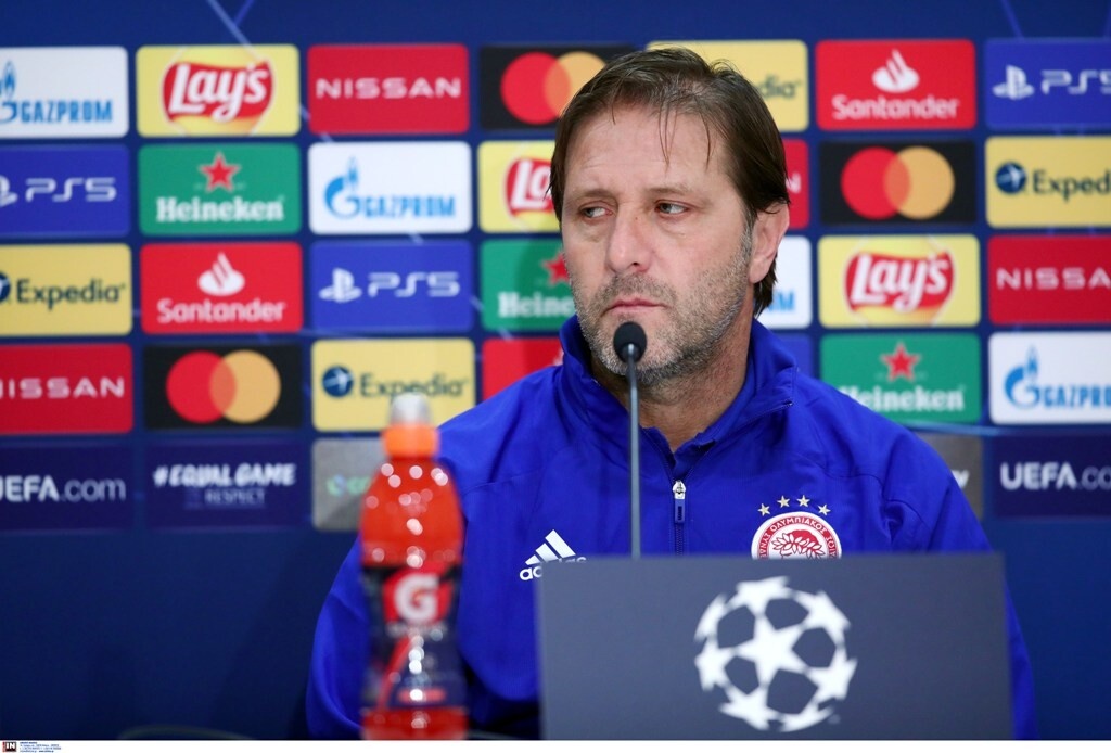 Ολυμπιακός-Μάντσεστερ Σίτι: Έξαλλος με τις συνθήκες στις εθνικές ο Μαρτίνς (photos)