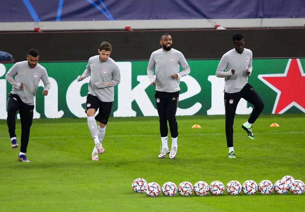 Ολυμπιακός - Μάντσεστερ Σίτι: Έκπληξη με Βινάγκρε και Ραφίνια από Μαρτίνς (photos)