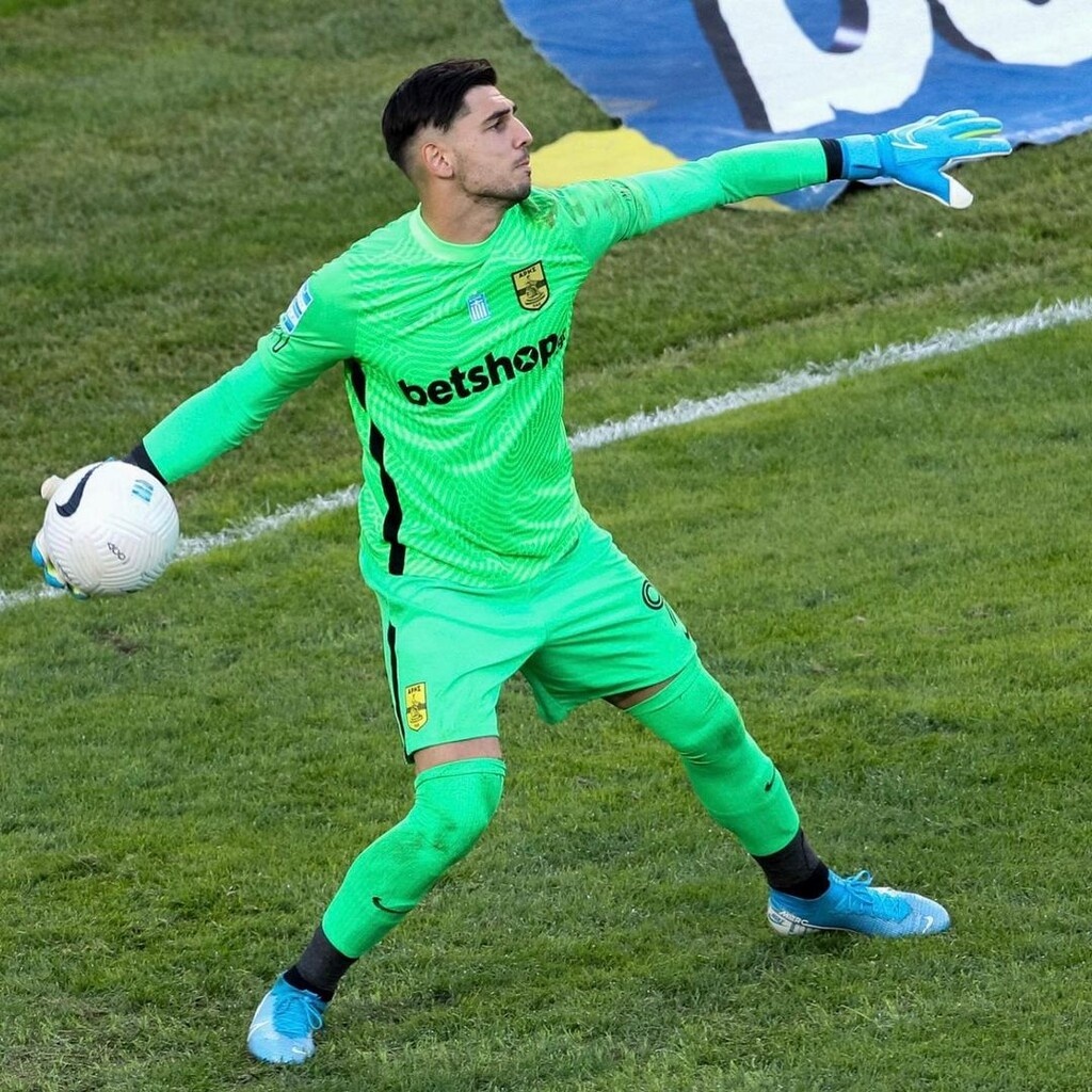 Σιαμπάνης: «Κάνω τον σταυρό μου να νικήσουμε τον Ολυμπιακό» (photos)