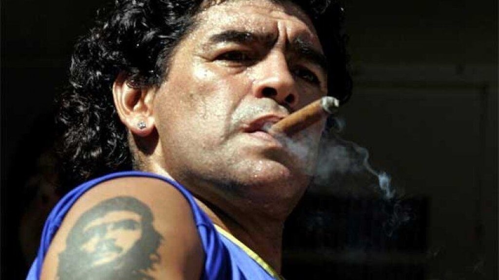 Ντιέγκο Μαραντόνα: Η επιγραφή που θέλει στον τάφο του!