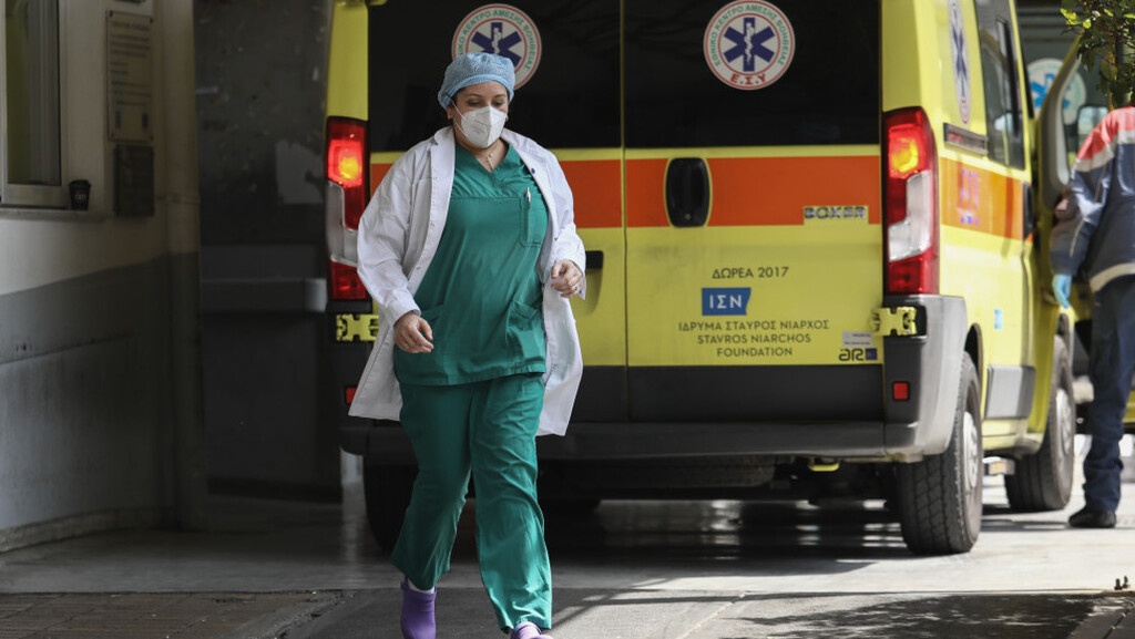 Κρούσματα σήμερα: Νέο αρνητικό ρεκόρ με 597 στις ΜΕΘ, 87 νέοι θάνατοι και 2.152 νέες μολύνσεις