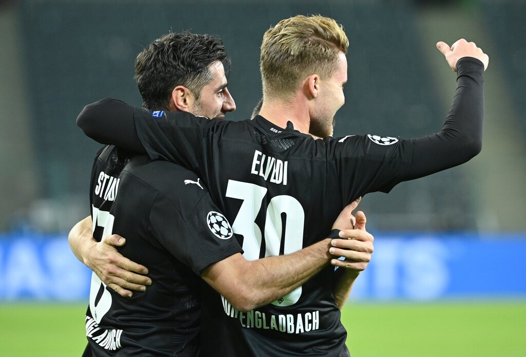 Champions League: Η Γκλάντμπαχ διέλυσε ξανά τη Σαχτάρ, γκολάρα ο Εμπολό! (video+photos)