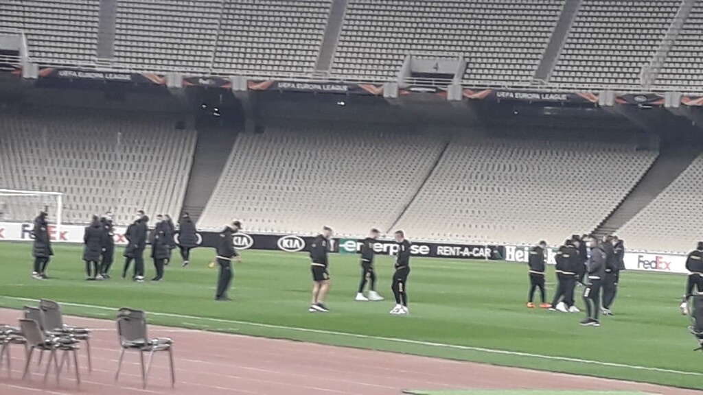 ΑΕΚ-Ζόρια: Εντυπωσιασμένοι από τον χλοοτάπητα στο ΟΑΚΑ (photos+video)