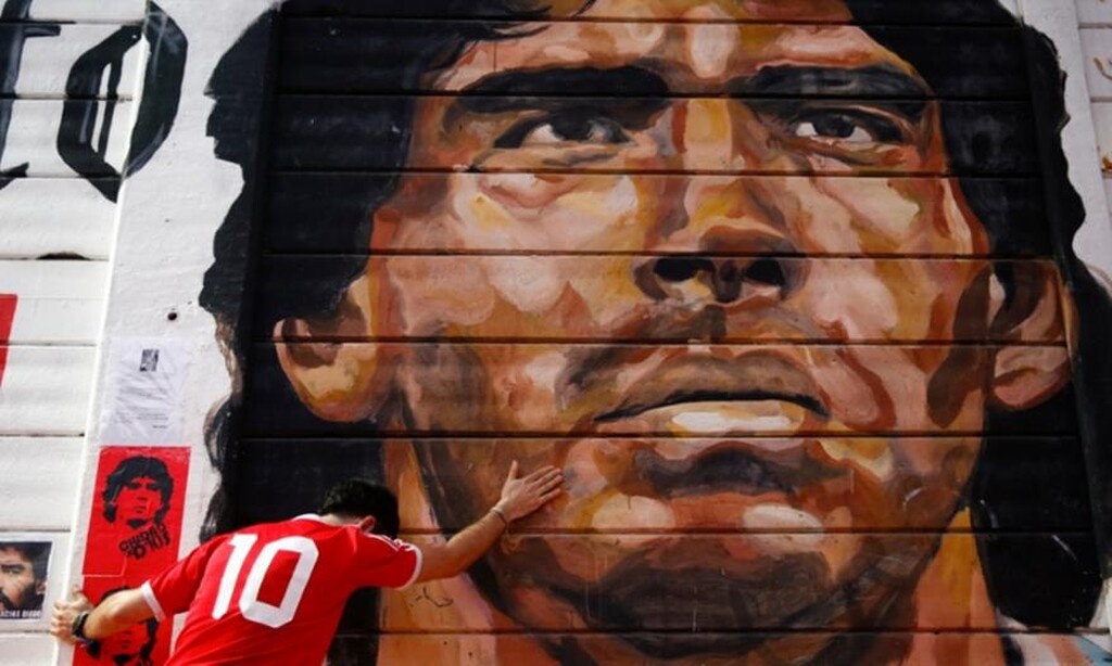 Ντιέγκο Μαραντόνα: Ανατριχιαστικό! Η φωτογραφία που σαρώνει στα social media (photo)