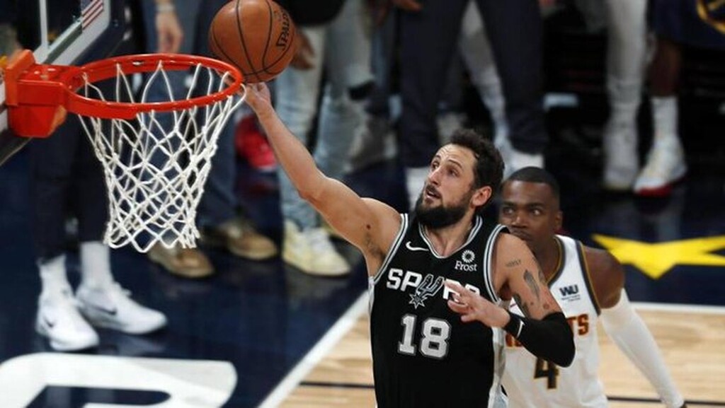 Σκάει «βόμβα» με την επιστροφή του Μπελινέλι στην Ευρώπη (photos)