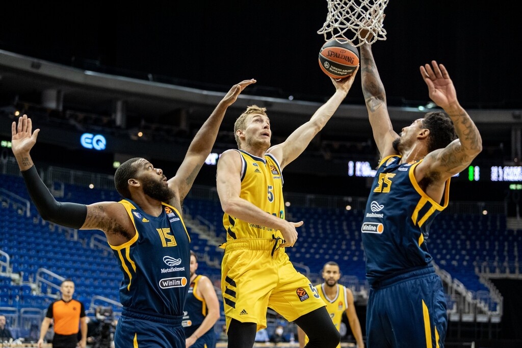 Άλμπα - Χίμκι 100-80: Την χτύπησε στην άμυνα (photos)