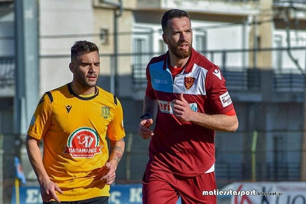 Σοβαρό τροχαίο με νταλίκα - Είχε... Άγιο Έλληνας ποδοσφαιριστής (photos)