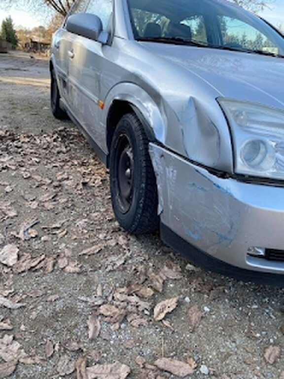 Σοβαρό τροχαίο με νταλίκα - Είχε... Άγιο Έλληνας ποδοσφαιριστής (photos)