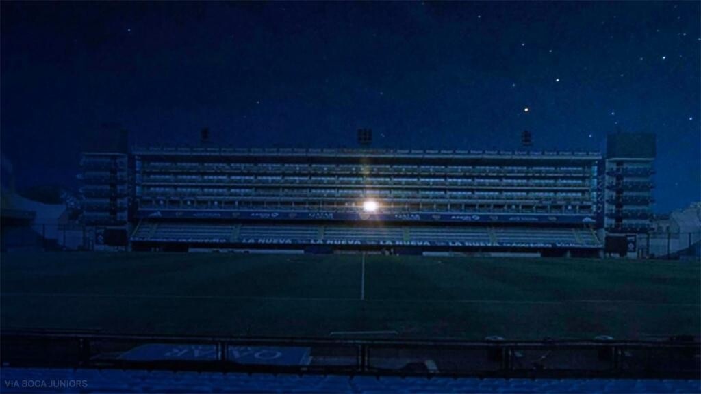 Ντιέγκο Μαραντόνα: Με ειδική φανέλα η Μπόκα (Photos)