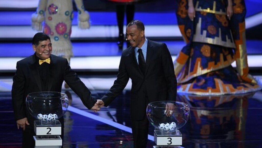 Ντιέγκο Μαραντόνα: Οι καλύτεροι προσκυνούν τον κορυφαίο! (Video & Photos)