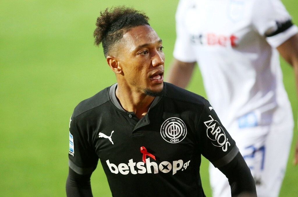 ΟΦΗ-ΠΑΣ Γιάννινα: Με κόκκινη κορδέλα κατά του AIDS οι Κρητικοί (photos)