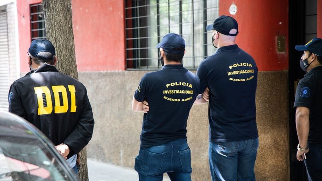 Ντου της Αστυνομίας στην ψυχίατρο του Μαραντόνα - Κατηγορίες για ανθρωποκτονία (photos+videos)