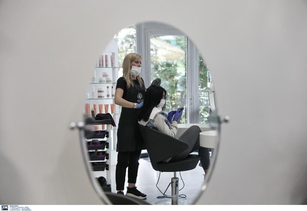 Άρση lockdown - Κομμωτήρια: Πότε ανοίγουν