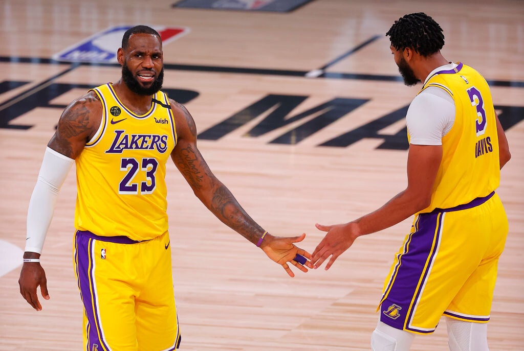 NBA: Φτιάχνουν «dream team» και πάνε για το repeat οι Λέικερς (videos+photos)