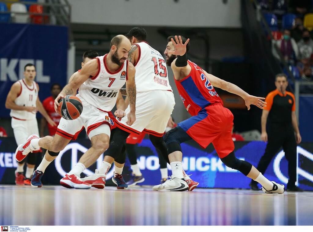 ΤΣΣΚΑ Μ.-Ολυμπιακός 80-61: Άντεξε ένα δεκάλεπτο και κατέρρευσε!