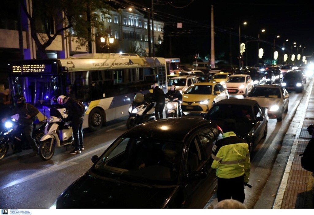 «Έπεσε» σε μπλόκο ο Καρυπίδης! (Photos)