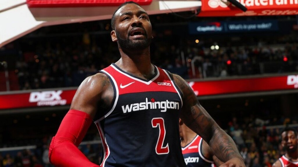 NBA: Το αντίο του Ουόλ στους Ουίζαρντς (photos+video)