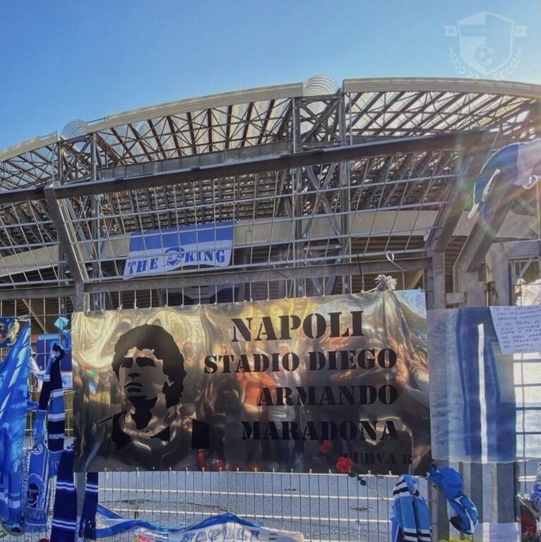 Ντιέγκο Μαραντόνα: Το γήπεδο της Νάπολι πήρε το όνομα του «Θεού» (photos+video)