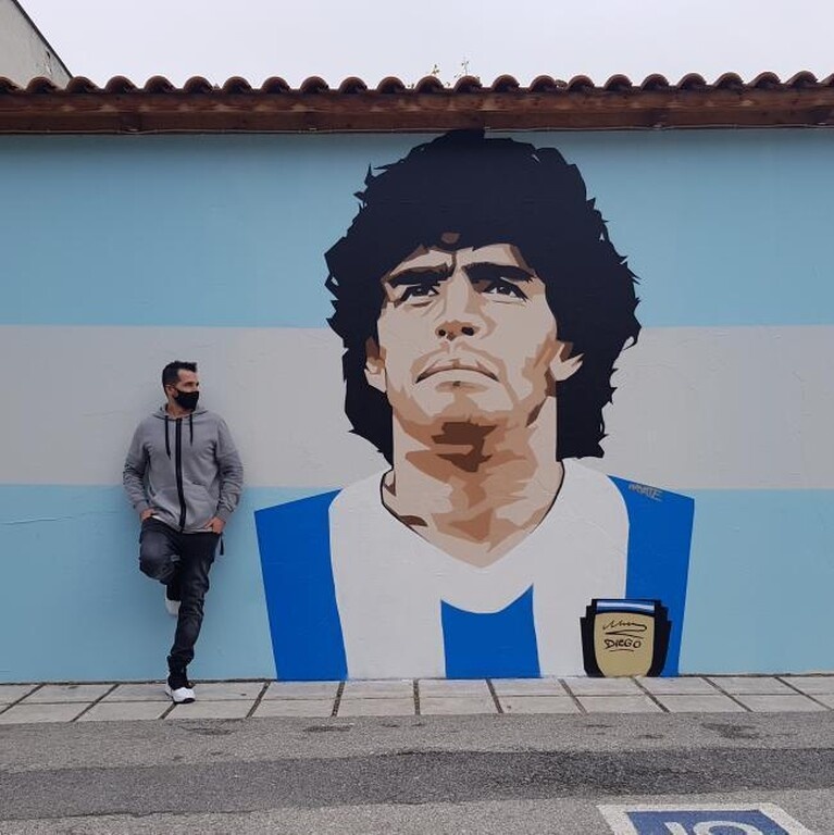 Ηλίας Στύλος στο Onsports: «Με οδηγούσε το χέρι του θεού στο γκράφιτι του Μαραντόνα» (photos)