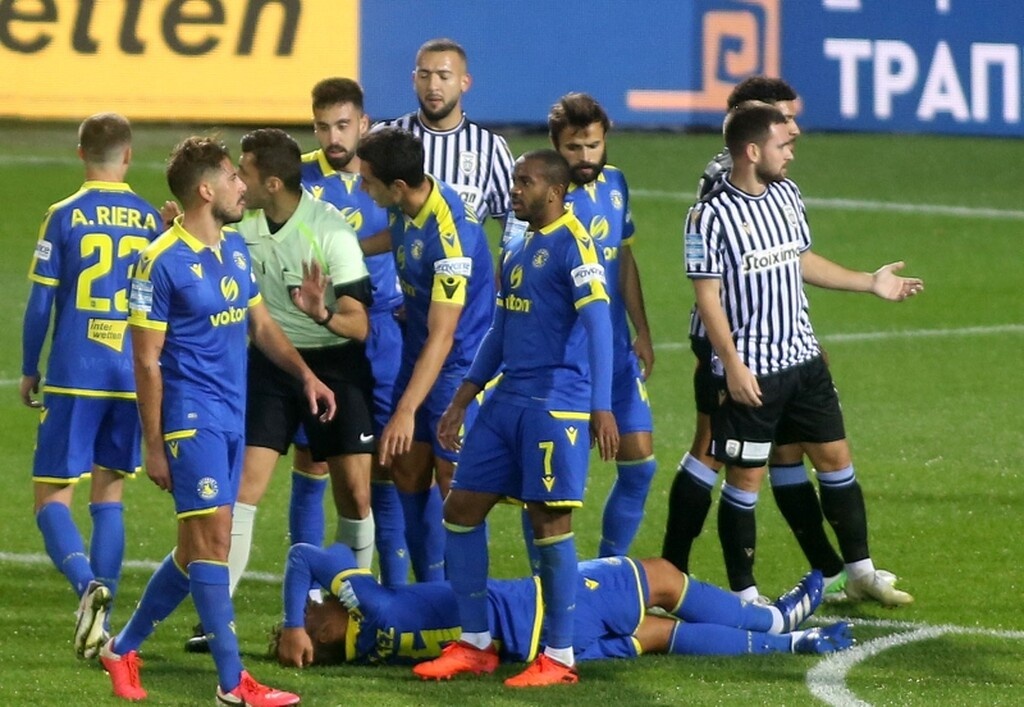 ΠΑΟΚ-Αστέρας Τρίπολης: Ξέφυγε αλά Ζιντάν ο Ελ Καντουρί και αποβλήθηκε