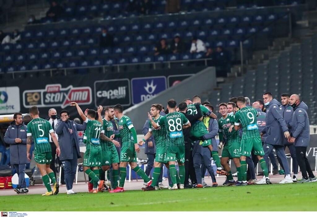 Παναθηναϊκός:  Η χαρά των παικτών, το… δώρο του Μπόλονι, το καμπανάκι από τους παλιούς στο ημίχρονο!