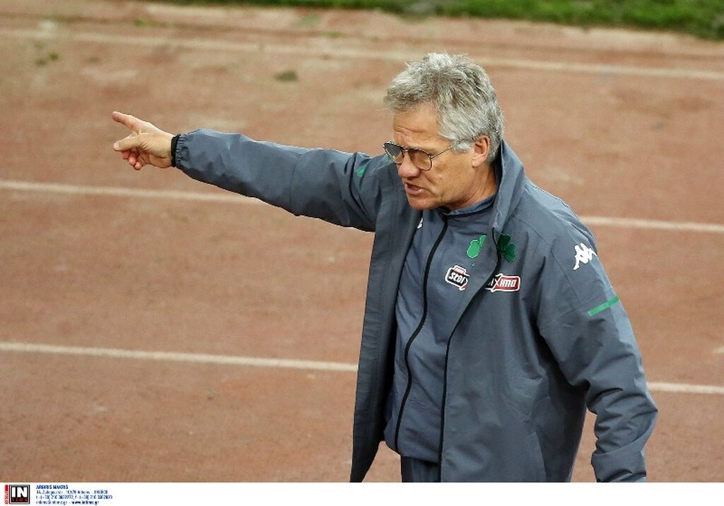 Παναθηναϊκός:  Η χαρά των παικτών, το… δώρο του Μπόλονι, το καμπανάκι από τους παλιούς στο ημίχρονο!