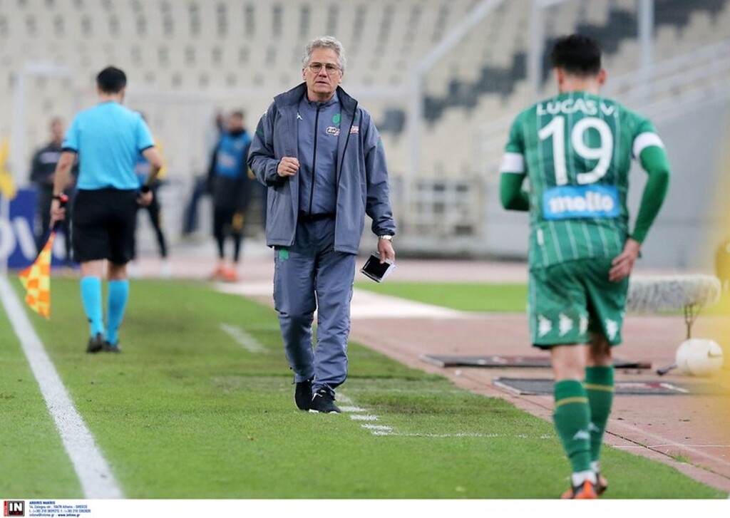 Παναθηναϊκός:  Η χαρά των παικτών, το… δώρο του Μπόλονι, το καμπανάκι από τους παλιούς στο ημίχρονο!