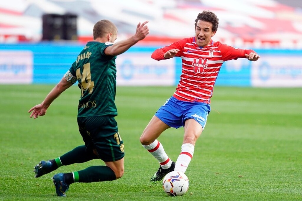 La Liga: Γλίτωσε το… κάζο στις καθυστερήσεις η Γρανάδα!