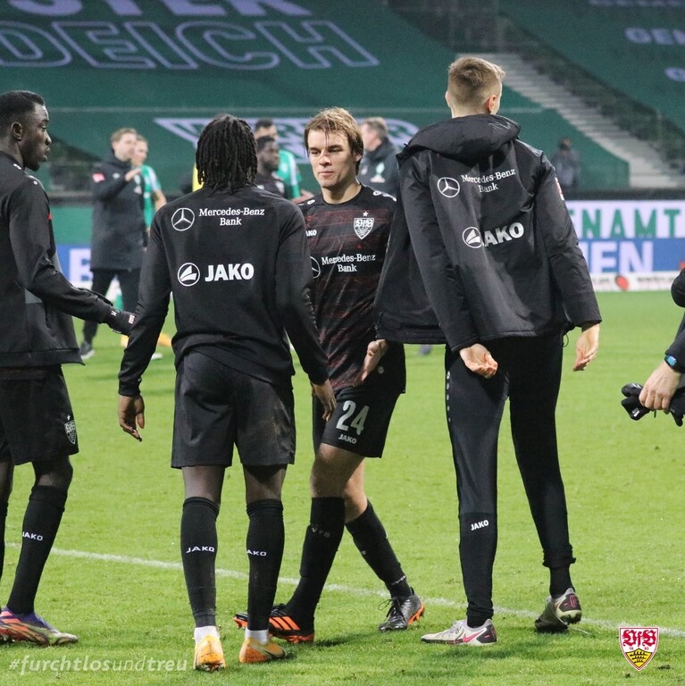 Bundesliga: Η Λεβερκούζεν σάρωσε τη Σάλκε κι ανέβηκε δεύτερη (videos)
